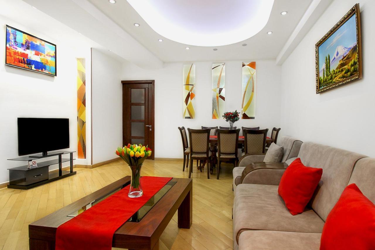 3 Bedroom Apartment Near Republic Square Yerevan Luaran gambar